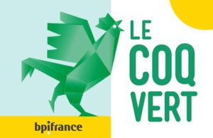 Image d'un coq vert en origami avec le texte 'Le Coq Vert' et le logo Bpifrance, représentant l'innovation et l'écologie.